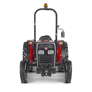 ������� � ������������ ������������������ ��������� B 3050 ��� �������� � ROPS ������ �� ��� �����