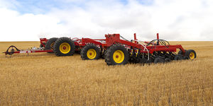 Bourgault Industries Ltd. : �������������������� ������ -