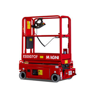MAGNI TELESCOPIC HANDLERS Srl : �������������������� ������ -