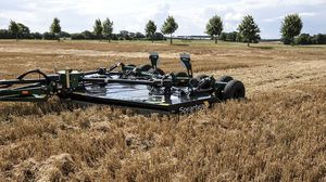 ��������� ������� MULTICUT 820 �������� �������� � ��������� �����