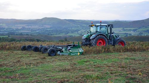 ��������� ������� MULTICUT 820 �������� �������� � ��������� �����