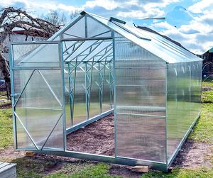 Ecoslider Greenhouses and PremiFarm Aeroponic Vert : ����������� -