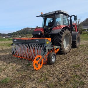 �������� ������ � �������� UM 7926 �������� ������� ��� �����
