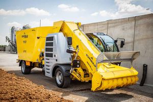 ������������ �������� ��������� GRIZZLY 8100 S ���������� � ����������� ���������� � 2 �������