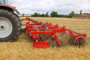 �������� ����������� Stubble Rake ������ �� ��� ����� � �������� ������� ��������